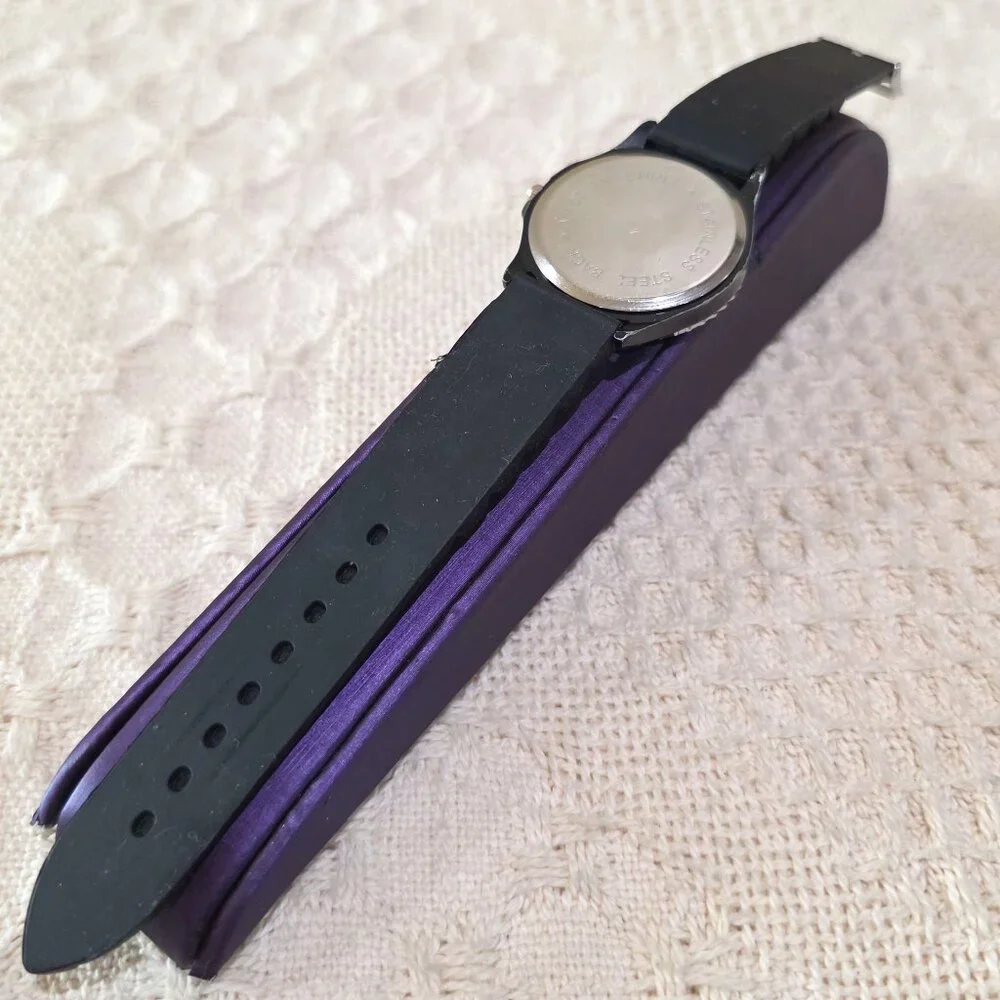 Geneva Black Face Silver Crystal Accent Round Unisex Wrist Watch Silicone Band